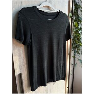 FLASH SALE⚡️ Lululemon Perforated Tee